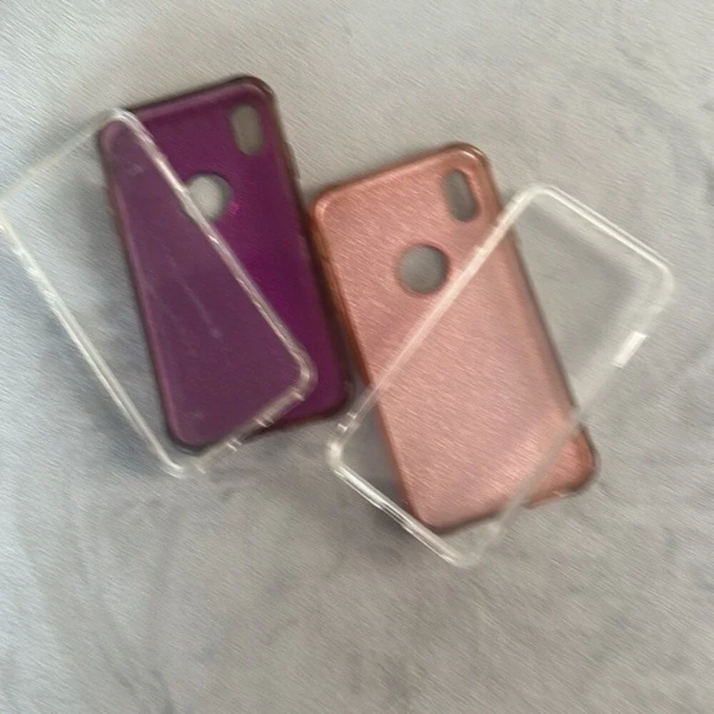 Two iPhone XS MAX Cases